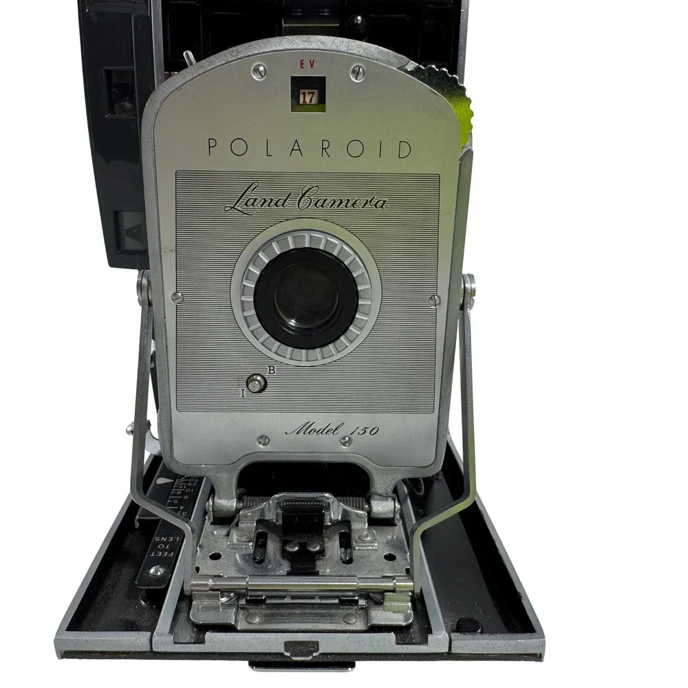Vintage Polaroid Land Camera‎ Model 150 Folding Instant Camera Kit with Case